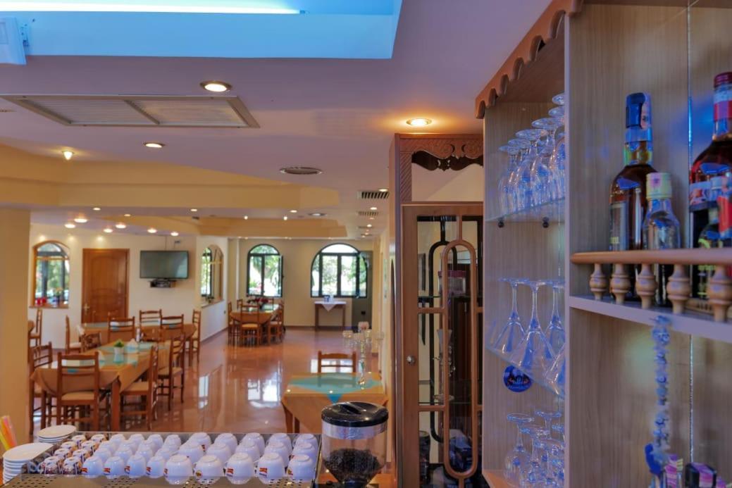 Blue Heaven Hotel ساراندا المظهر الخارجي الصورة