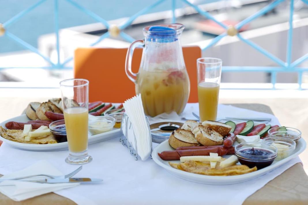 Blue Heaven Hotel ساراندا المظهر الخارجي الصورة