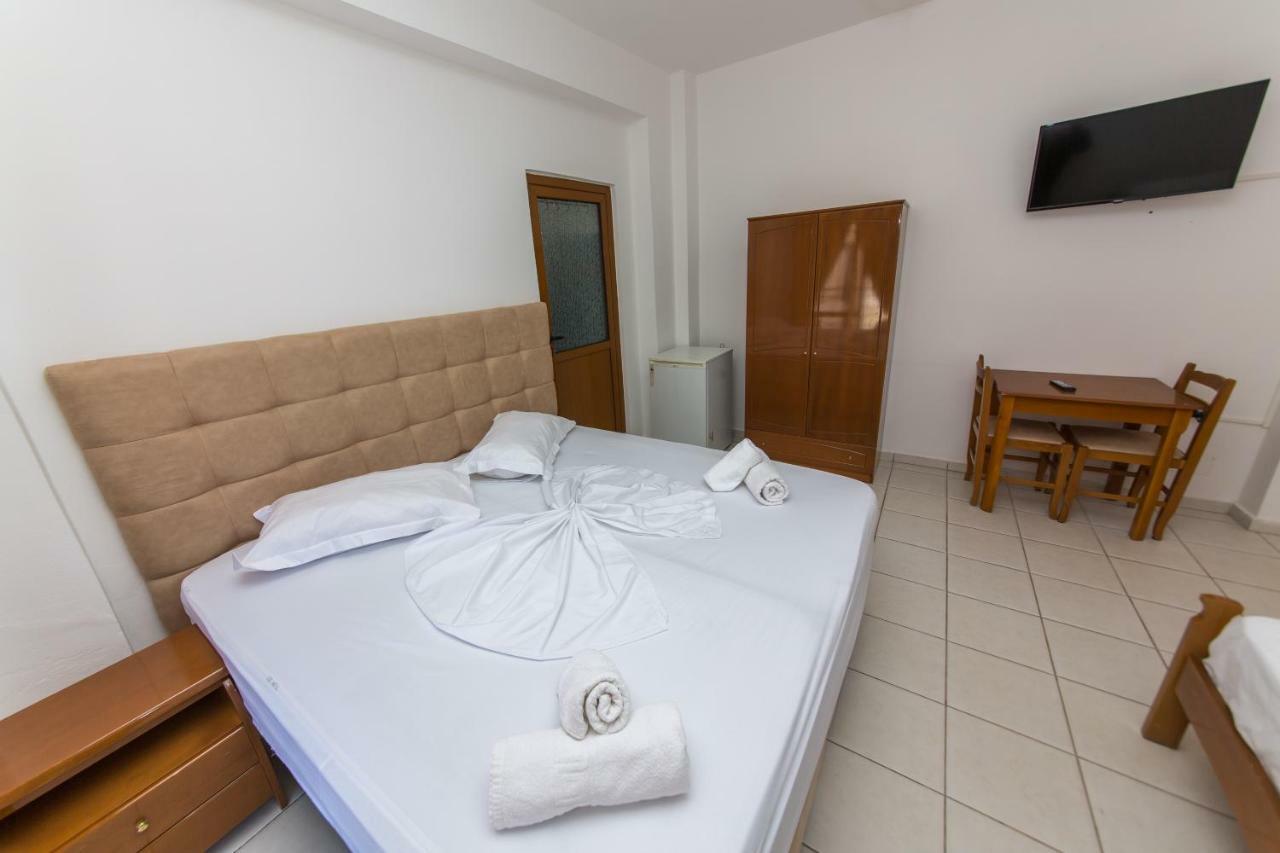 Blue Heaven Hotel ساراندا المظهر الخارجي الصورة